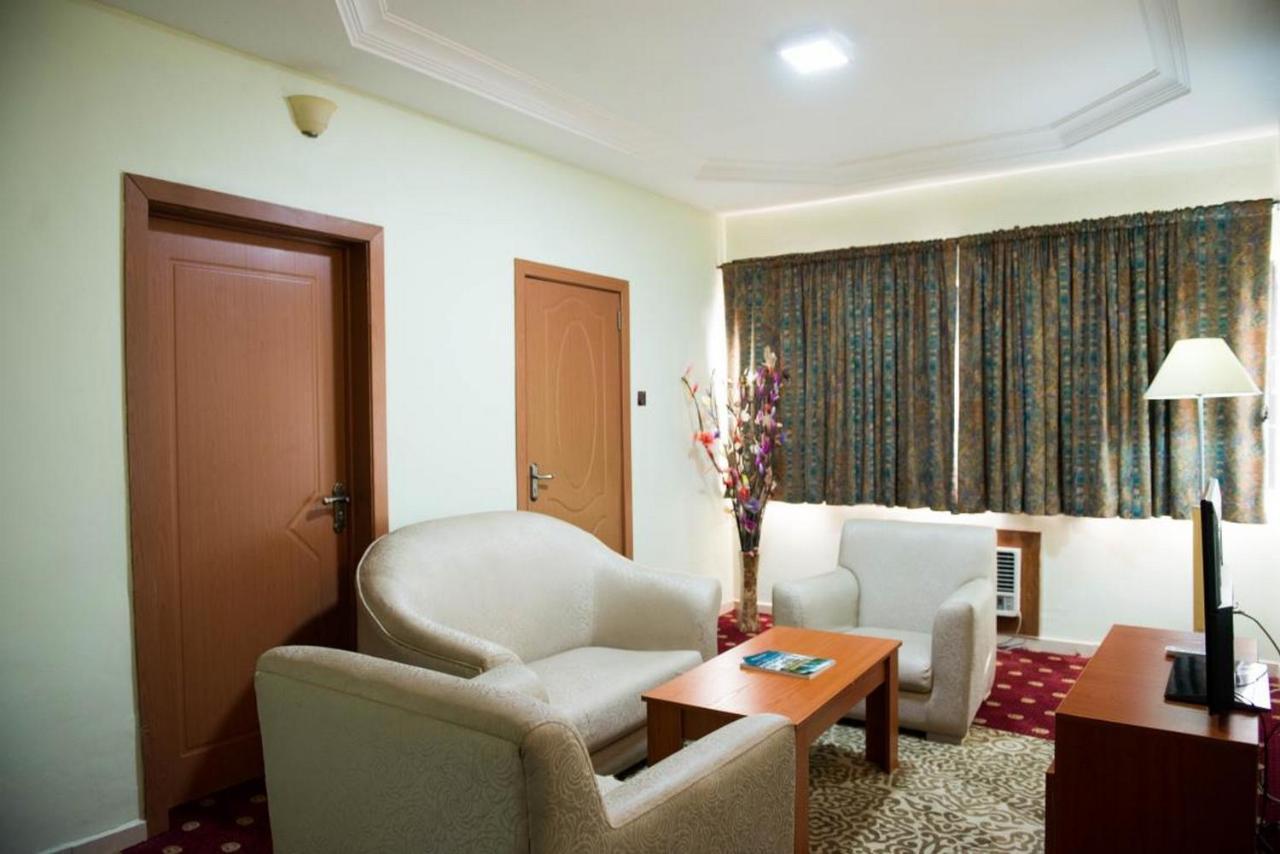 Room in Lodge - Grand Ibro Hotel Abuja Jabi Buitenkant foto